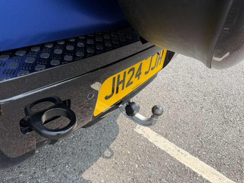 Land Rover Defender D300 X-dynamic Hse Grey #15