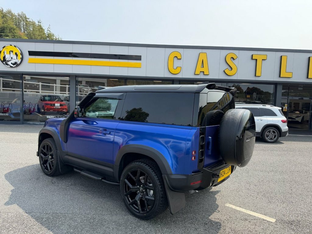 Land Rover Defender 3L Se Blue #4