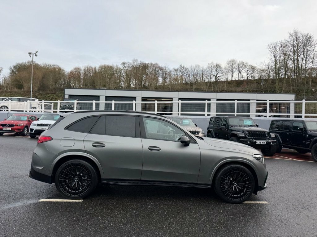 Mercedes-Benz GLC Class 2L Amg Black #6