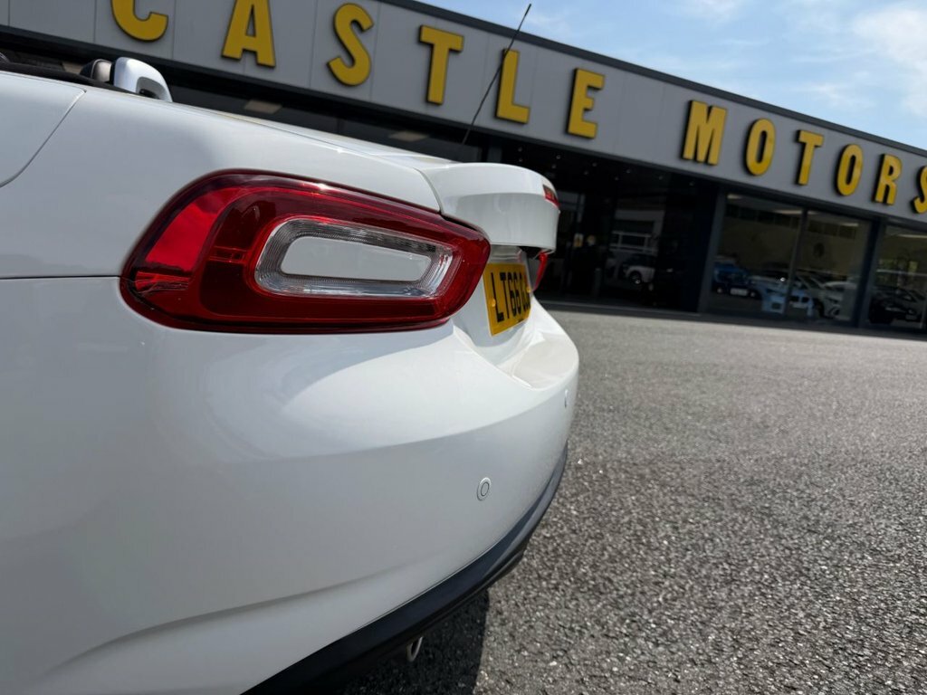 Fiat 124 Spider 1.4 Multiair Lusso Red #22