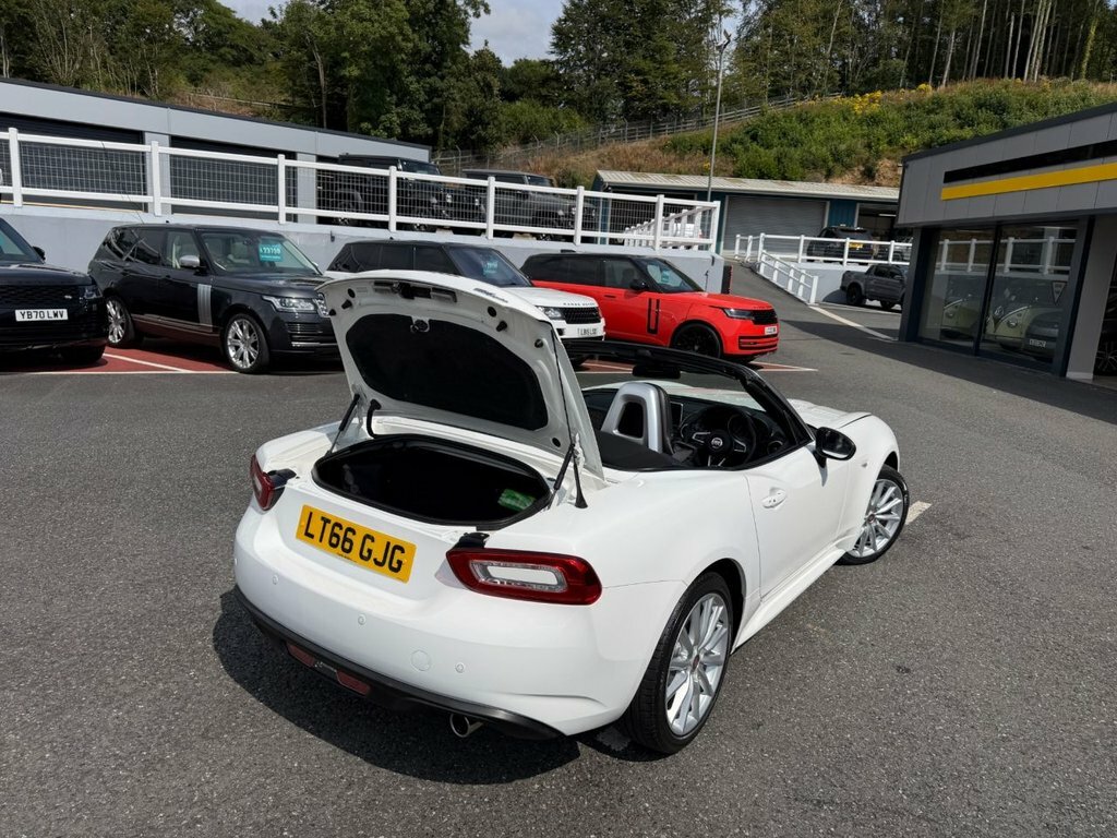 Fiat 124 Spider 1.4 Multiair Lusso Red #11