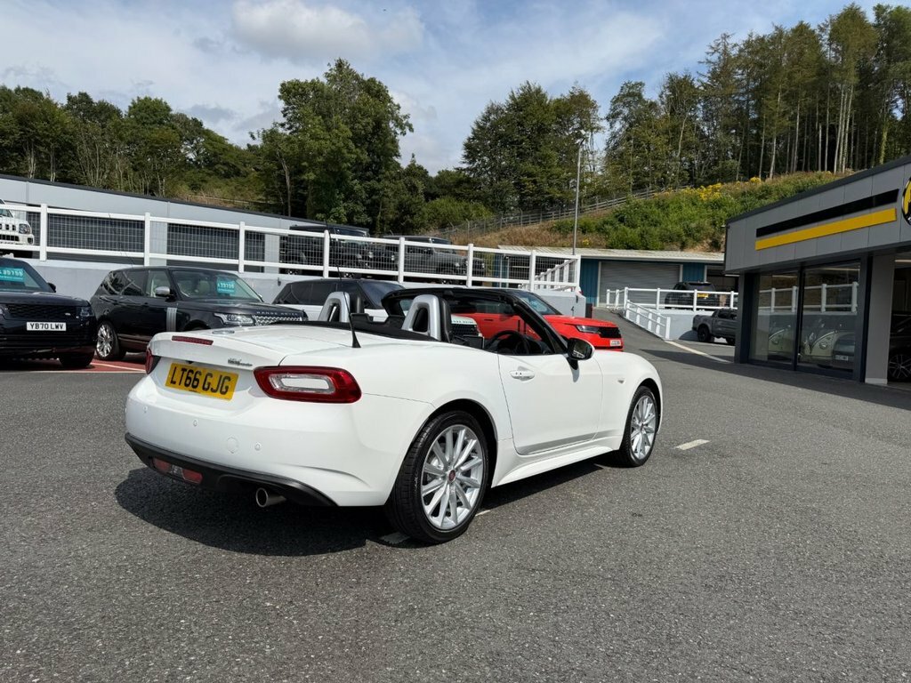Fiat 124 Spider 1.4L Lusso Plus White #5