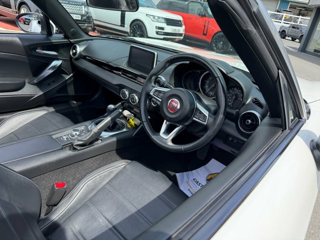 Fiat 124 Spider 1.4L Lusso Plus White #6