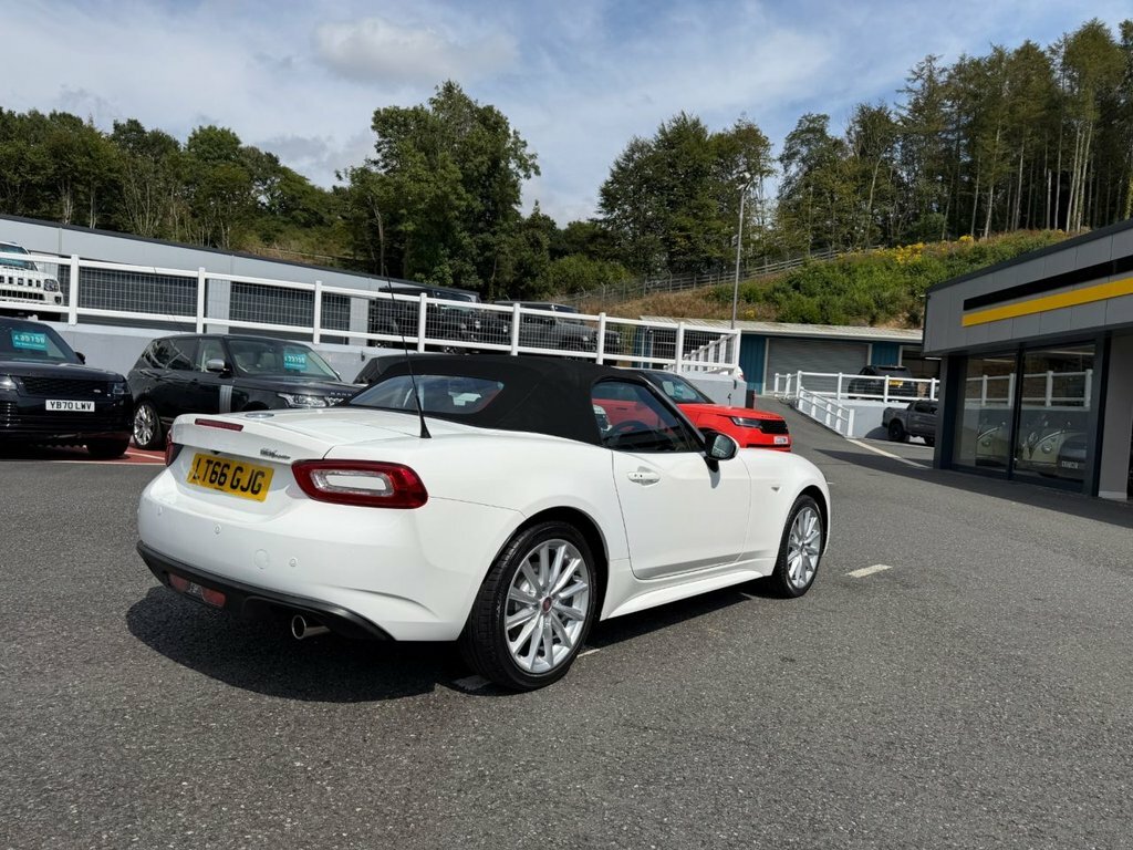 Fiat 124 Spider 1.4 Multiair Lusso Red #36