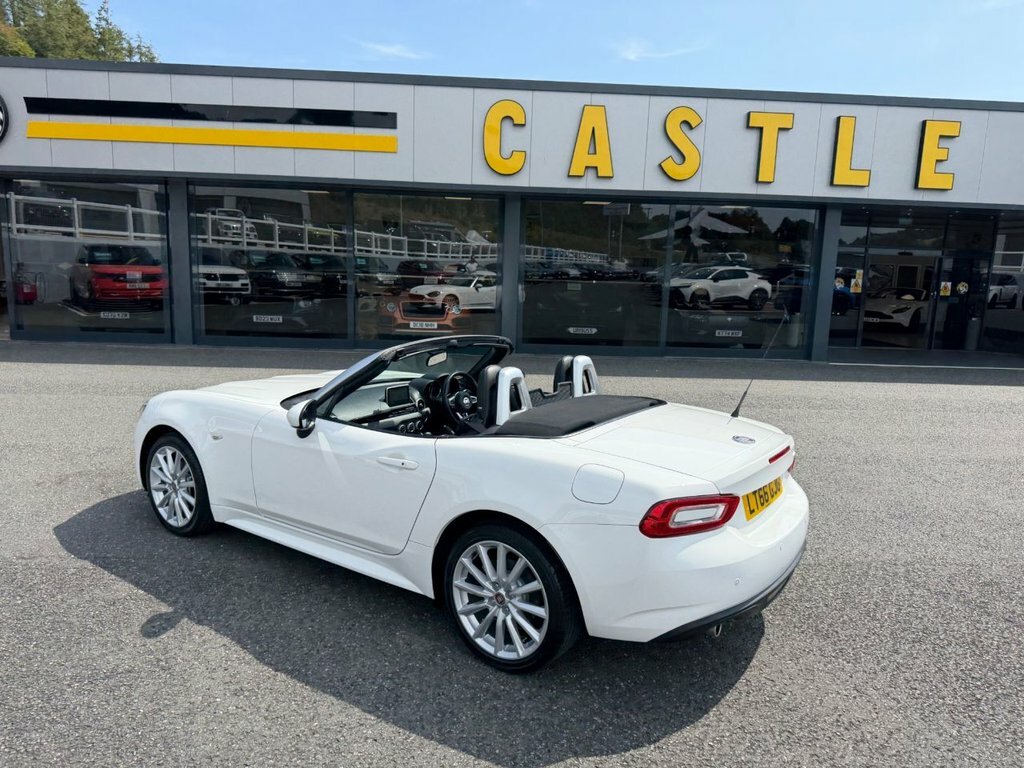 Fiat 124 Spider 1.4L Lusso Plus White #4