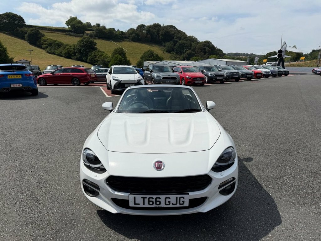 Fiat 124 Spider 1.4L Lusso Plus White