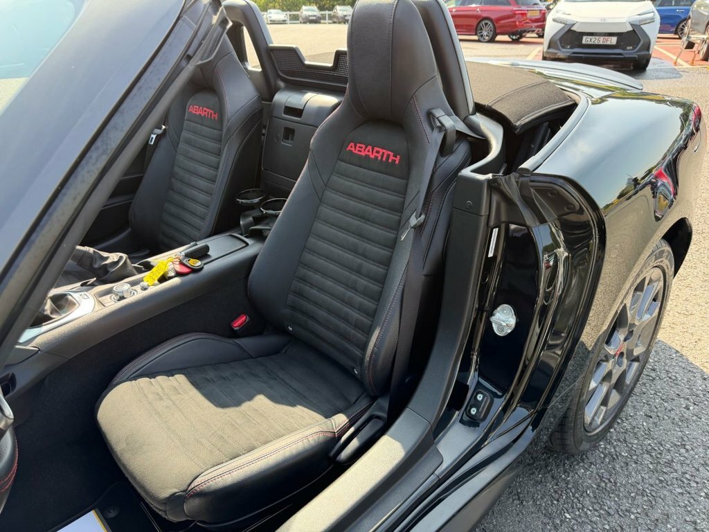 Abarth 124 Spider 1.4 T 170 Multiair Convertible Euro 6 White #17