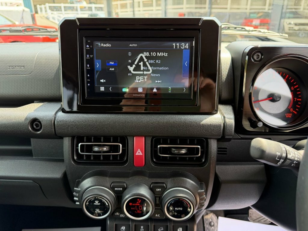 Suzuki Jimny 1.5 Sierrea Suv Black #12
