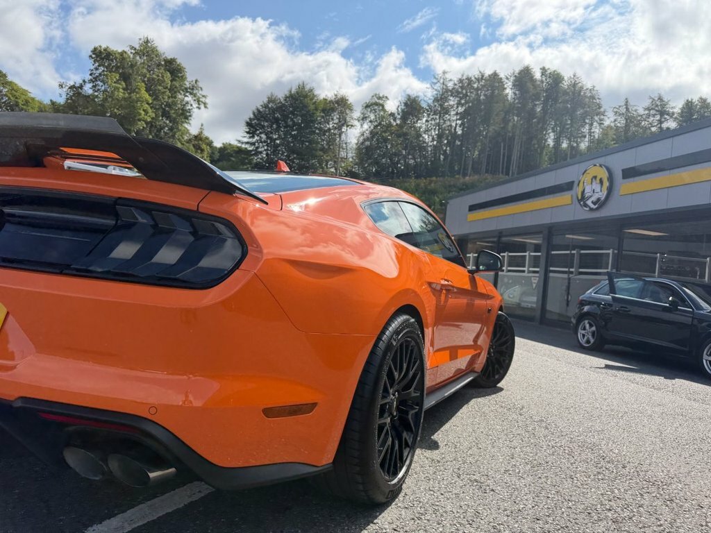 Ford Mustang 5.0 V8 Gt Custom Pack 2 19 10 Y- Sp Orange #20