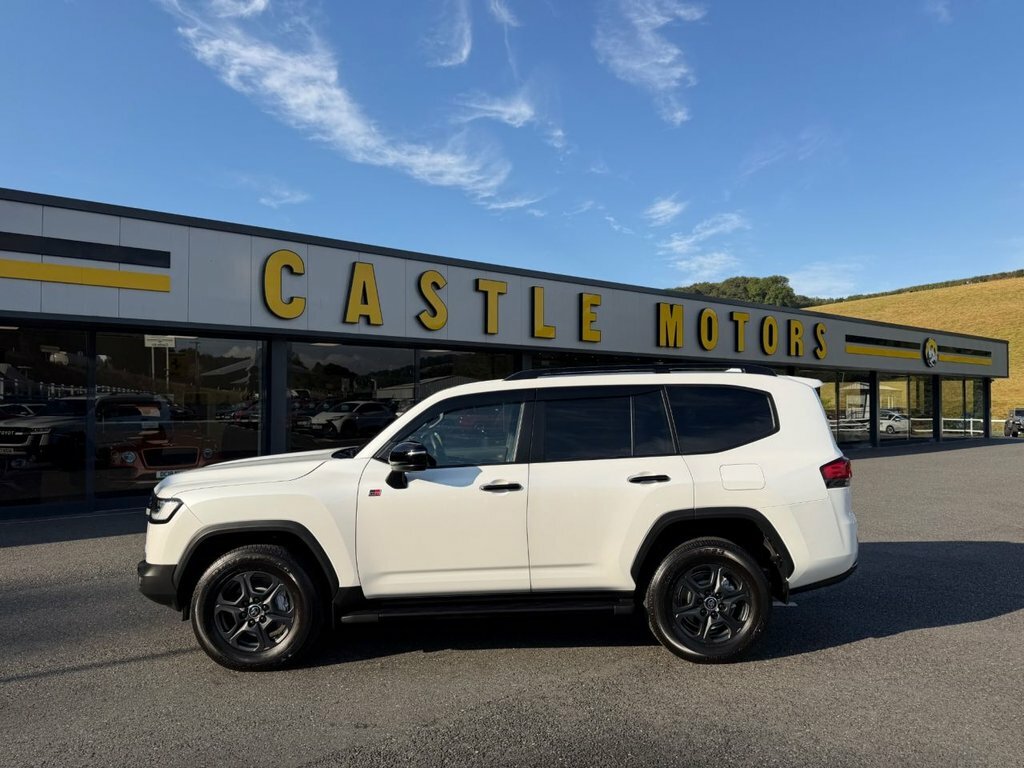 Toyota Land Cruiser 2.5L Ii White #3