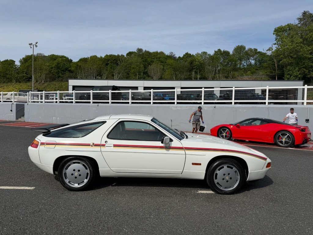 Porsche 928 4.5L Null White #5