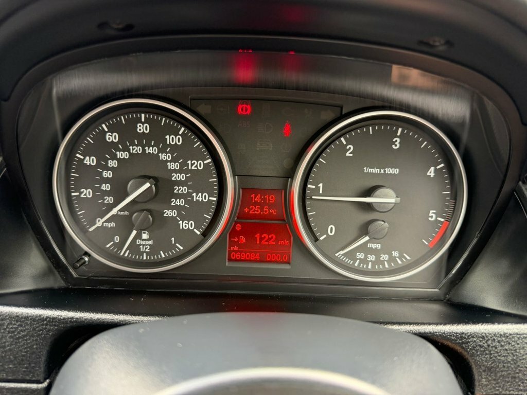 BMW X1 Xdrive20d M Sport White #27