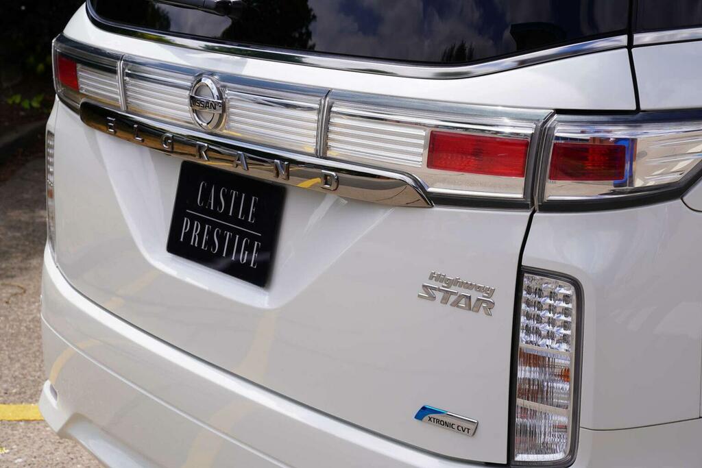 Nissan Elgrand Mpv 3.5 V6 Highway Star Premium 7 Seats 2010 White #5