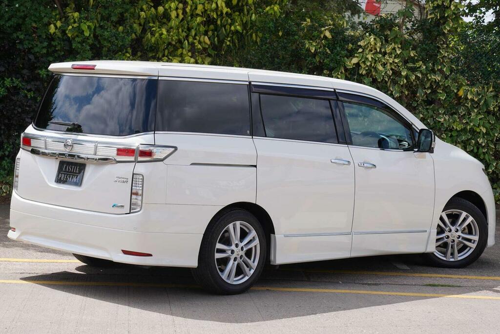 Nissan Elgrand Mpv 3.5 V6 Highway Star Premium 7 Seats 2010 White #4