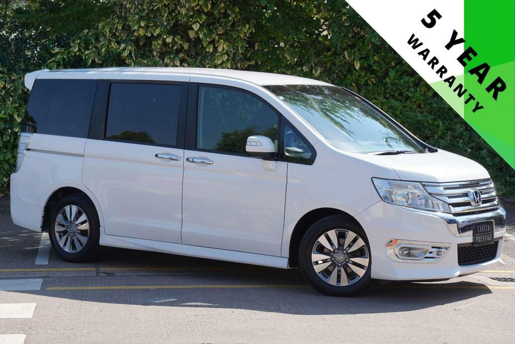 Honda StepWagon Mpv 2.0 Spada Z 8 Seats 201515 White