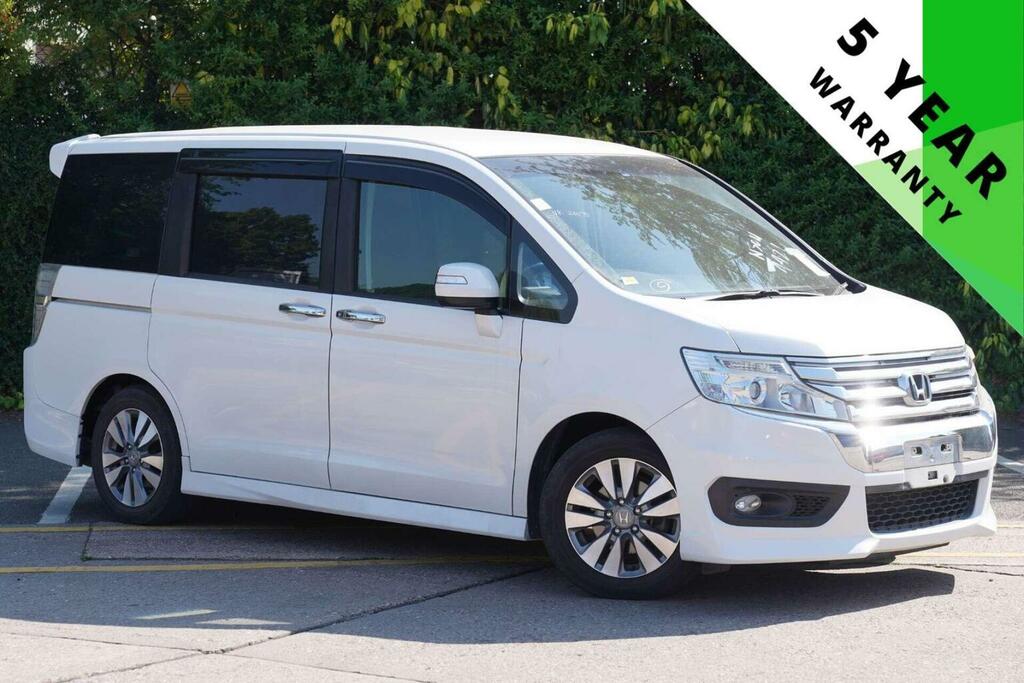 Honda StepWagon Mpv 2.0 Spada Z Inter Navi Selection 8 Seats White