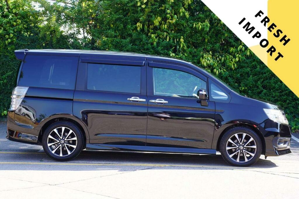 Honda StepWagon Mpv 2.0 Spada Z Cool Spirit 7 Seats 201363 Black #2