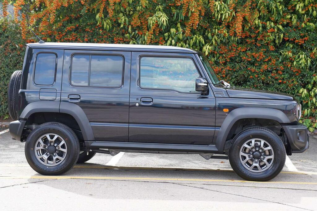 Suzuki Jimny 1.5 Nomade 4Wd Black #2