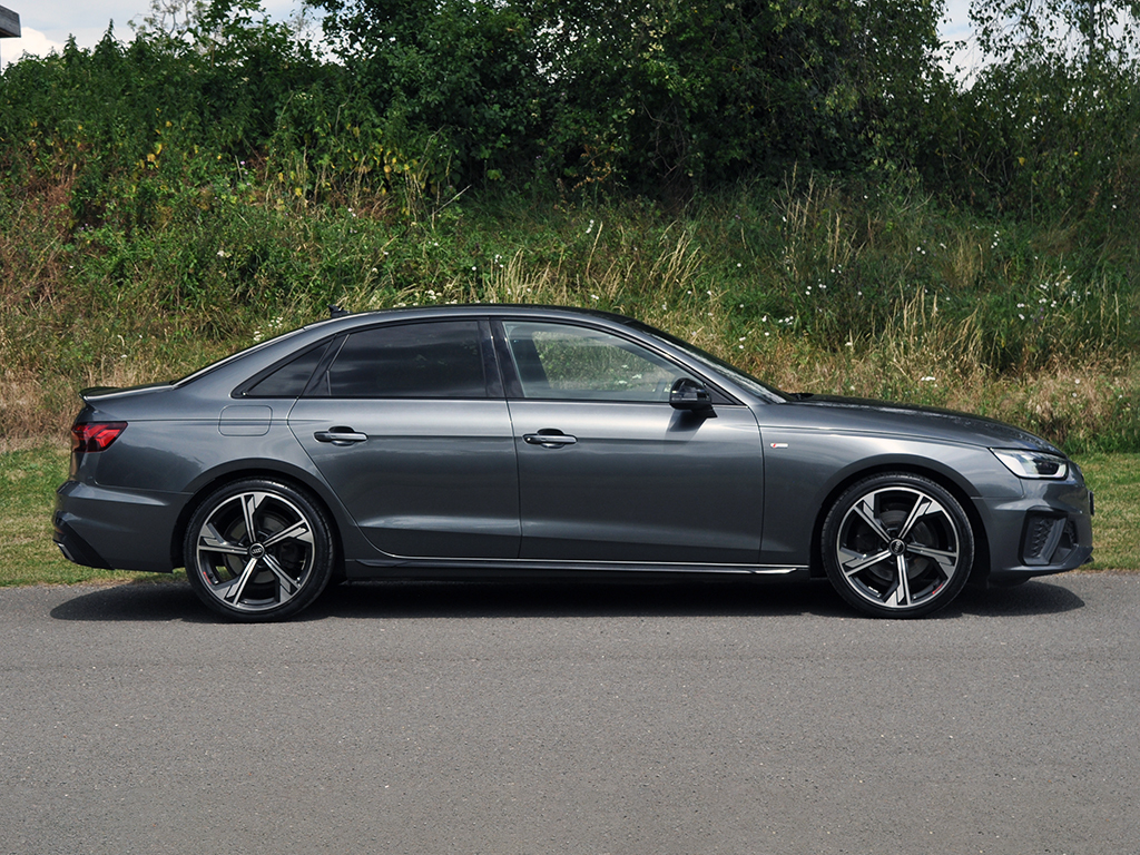 Audi A4 2.0 A4 Black Edition 35 Tfsi Mhev Saloon VA22EJC Grey #4