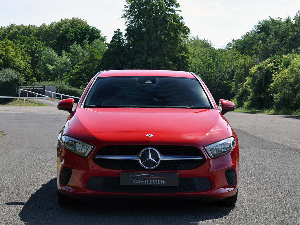Mercedes-Benz A Class 1.5 A 180 Sport Executive D Hatchback Die CV68MYA Red #4