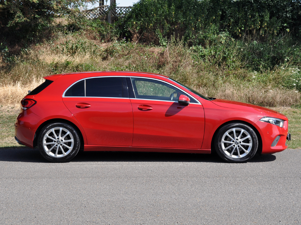 Mercedes-Benz A Class 1.5 A 180 Sport Executive D Hatchback Die CV68MYA Red #5
