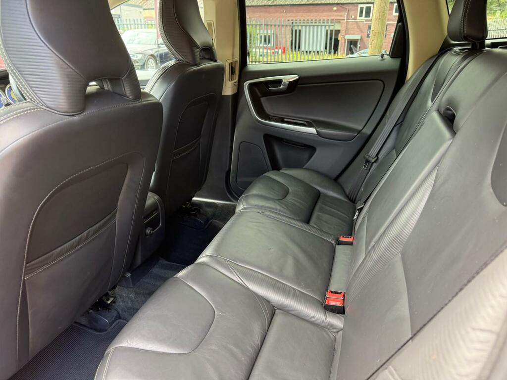 Volvo XC60 2.4 D5 Se Geartronic Awd Euro 5 Red #29