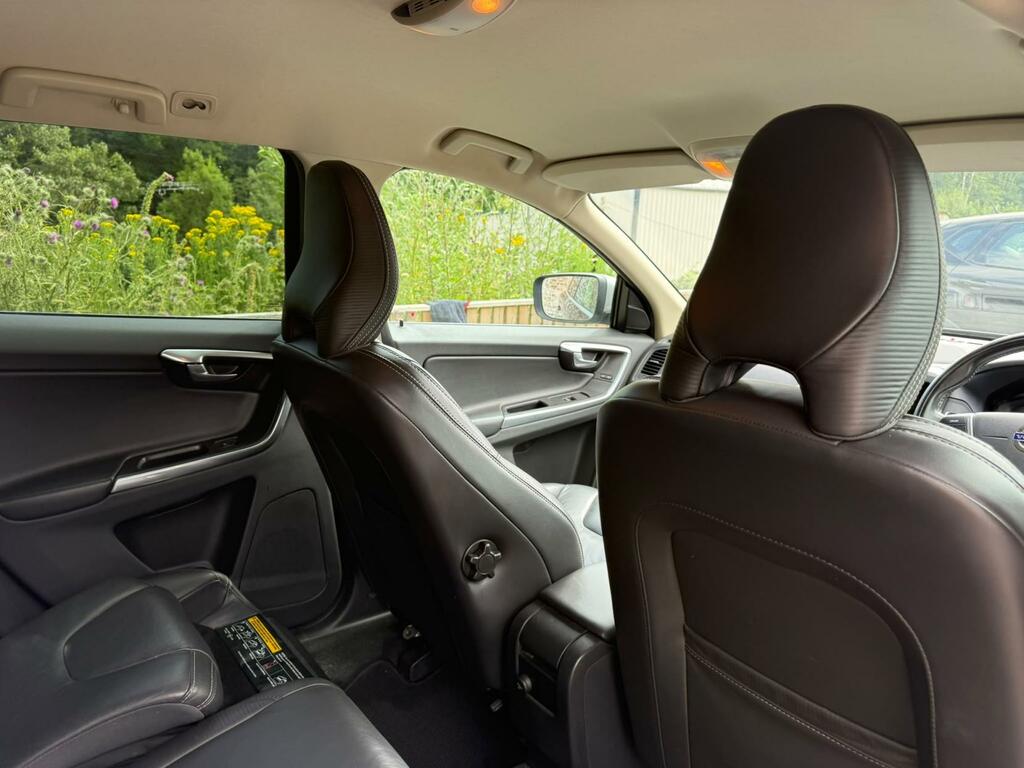 Volvo XC60 2.4 D5 Se Geartronic Awd Euro 5 Red #31