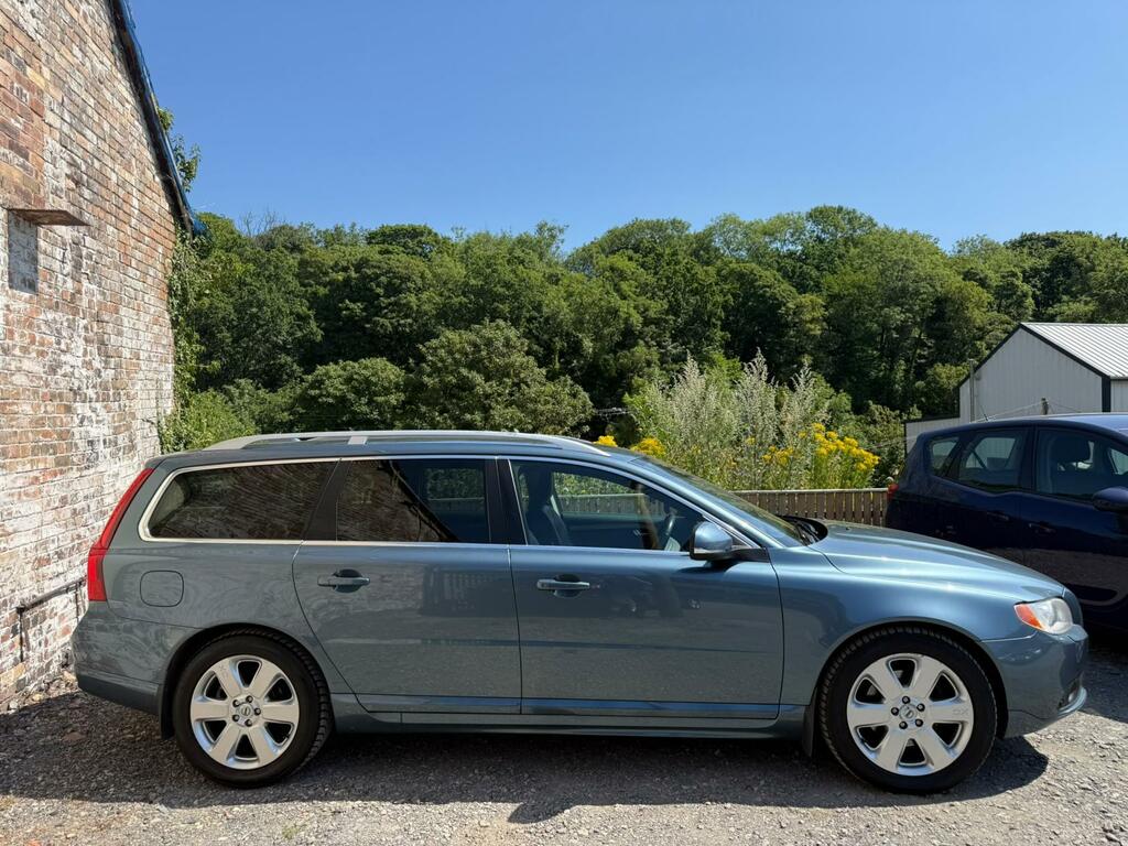 Volvo V70 D3 Se Blue #8