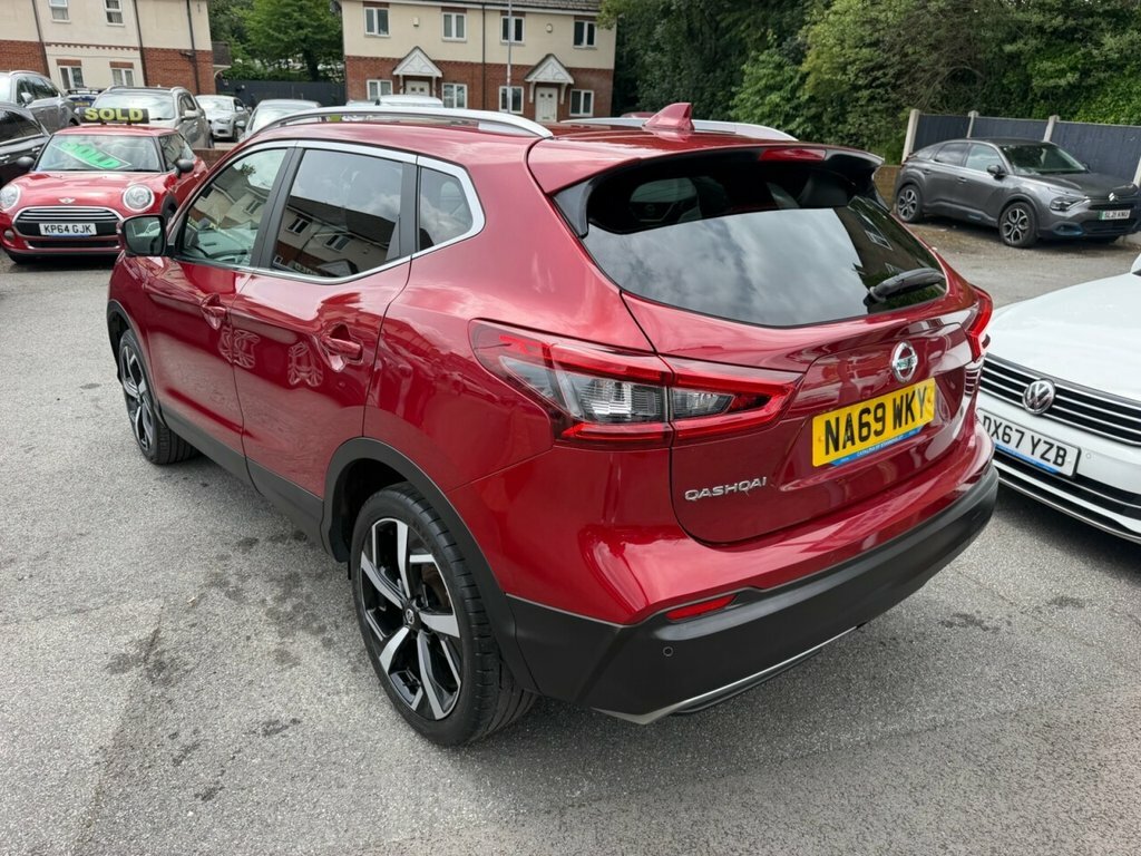 Nissan Qashqai 1.7L Tekna NA69WKY Red #6