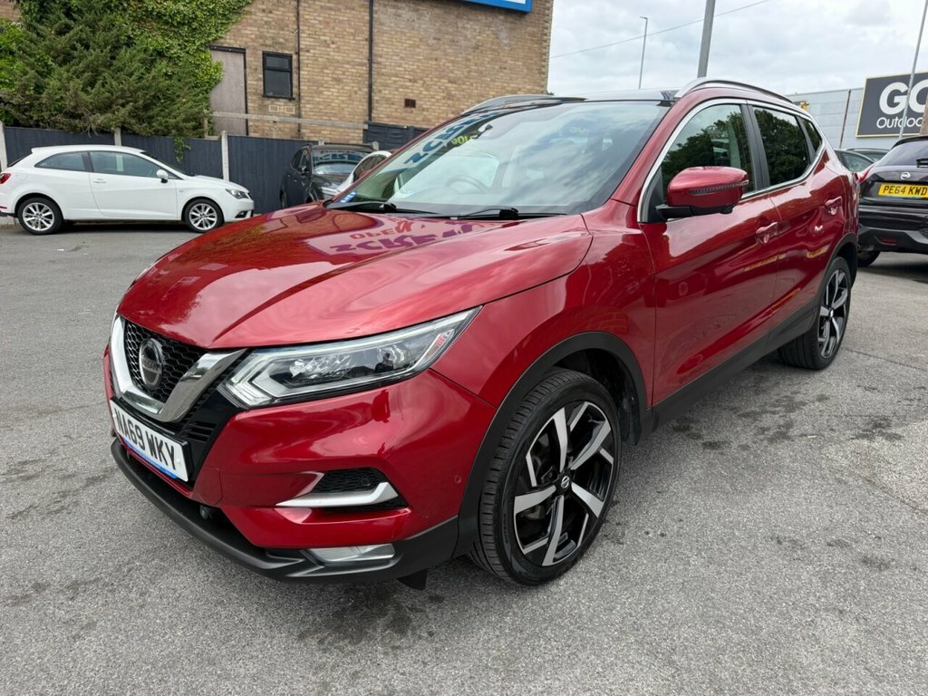 Nissan Qashqai 1.7L Tekna NA69WKY Red #5