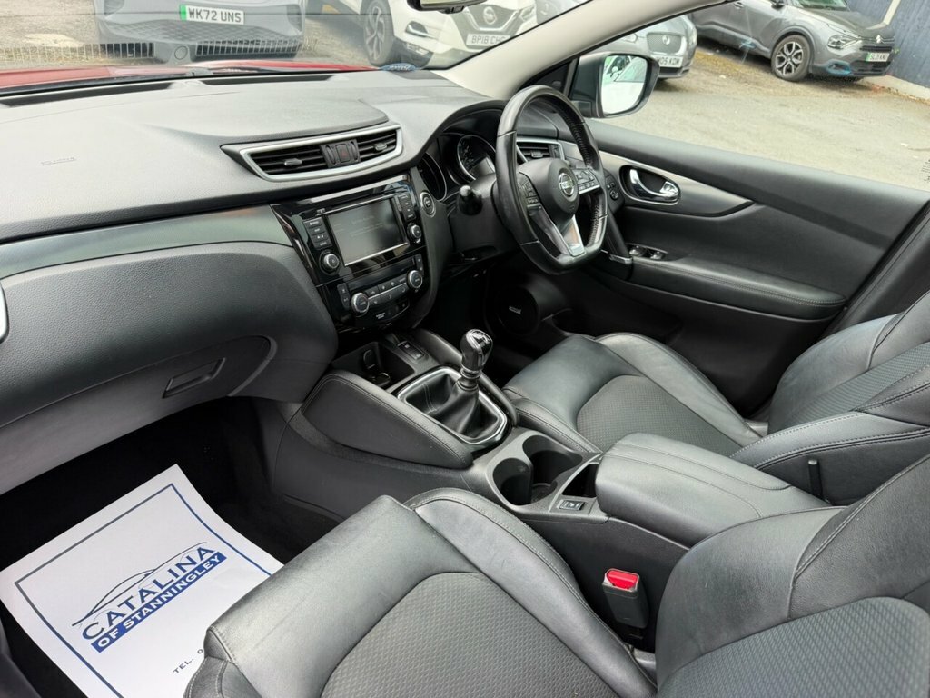 Nissan Qashqai 1.7L Tekna NA69WKY Red #4