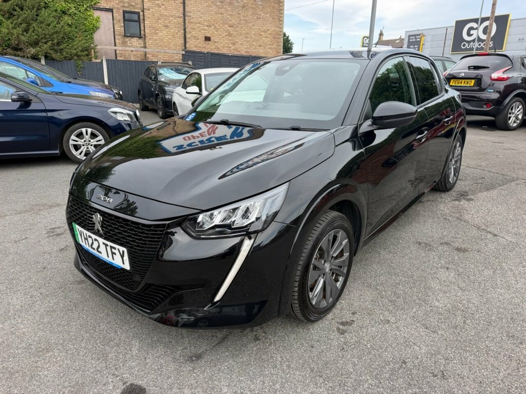 Peugeot e-208 Hatchback YH22TFY Black #5
