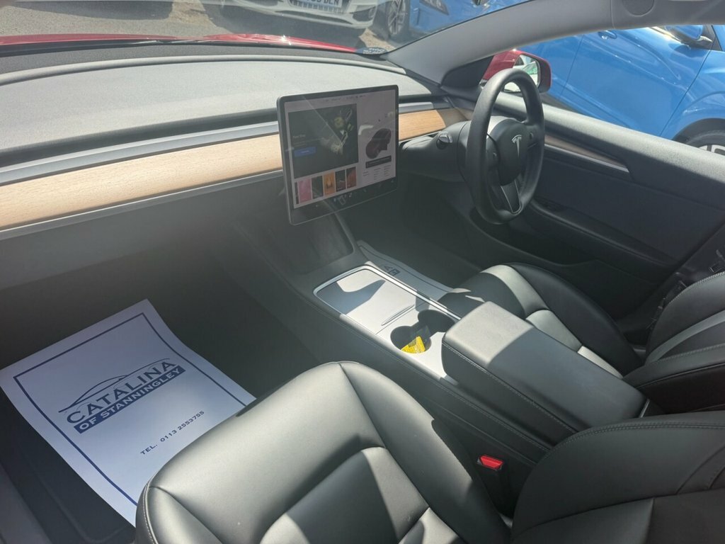 Tesla Model 3 Saloon SG21XNU Red #4