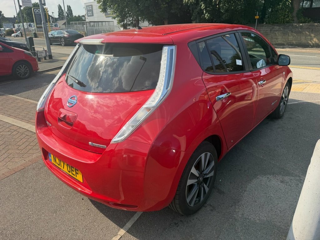 Nissan Leaf Hatchback Red #5