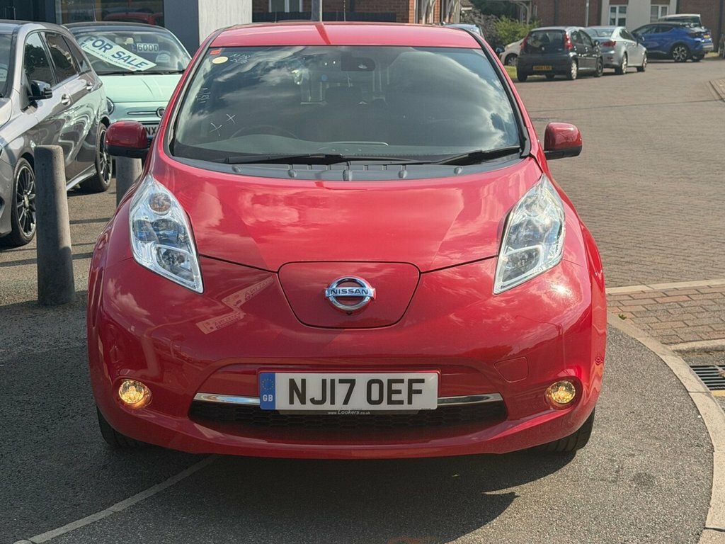 Nissan Leaf Hatchback Red #2