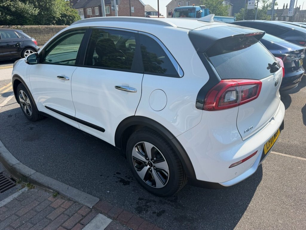 Kia Niro 1.6H Gdi 3 Suv Hybrid Dct Euro 6 Ss White #5
