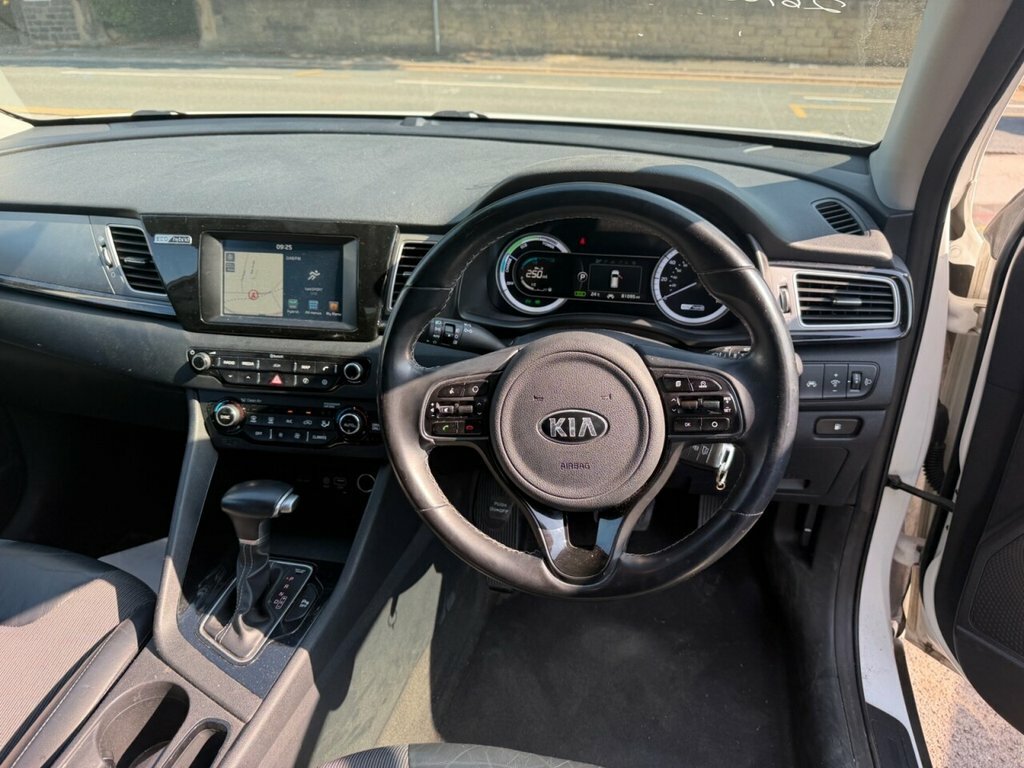 Kia Niro 1.6H Gdi 3 Suv Hybrid Dct Euro 6 Ss White #4