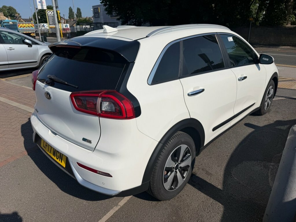 Kia Niro 1.6H Gdi 3 Suv Hybrid Dct Euro 6 Ss White #8