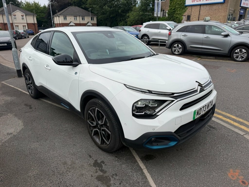 Citroen e-C4 Suv White #3