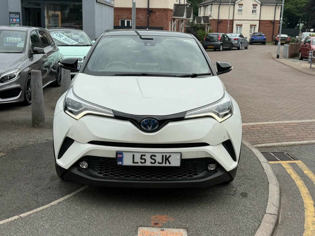Toyota C-Hr 1.8L Dynamic White #2