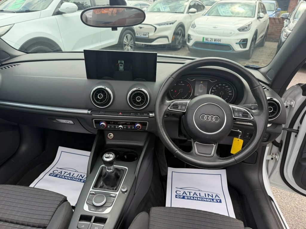 Audi A3 Cabriolet 1.6L Sport White #4