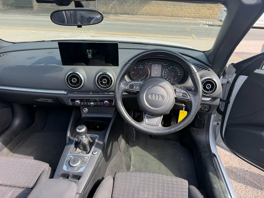 Audi A3 Cabriolet 1.6L Sport White #4