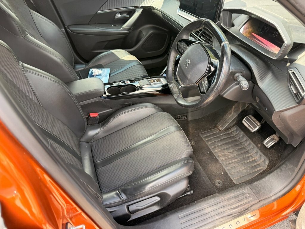 Peugeot e-2008 Active Premium Black #9