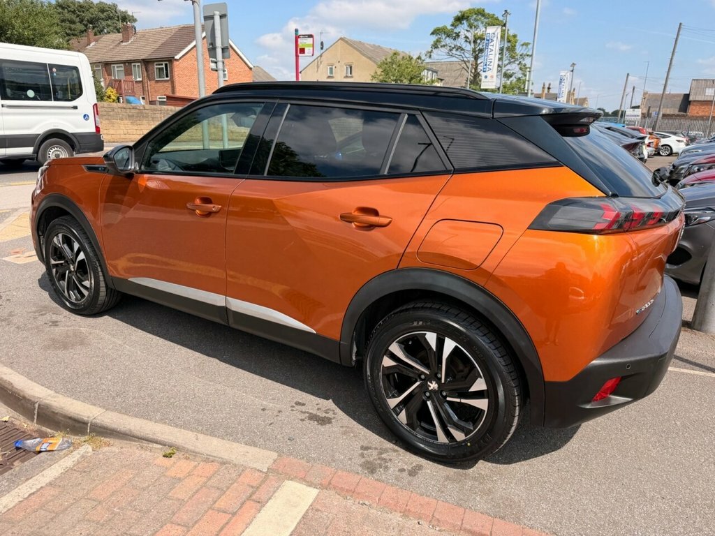Peugeot e-2008 Suv Orange #6
