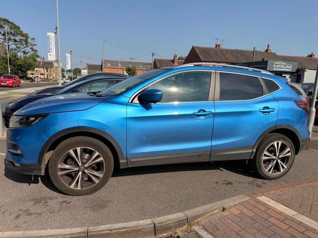 Nissan Qashqai Hatchback White #5