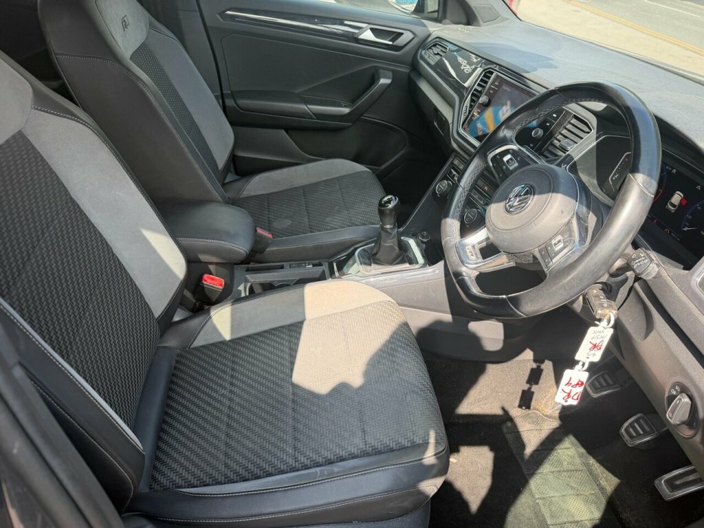 Volkswagen T-Roc R-line Black #10