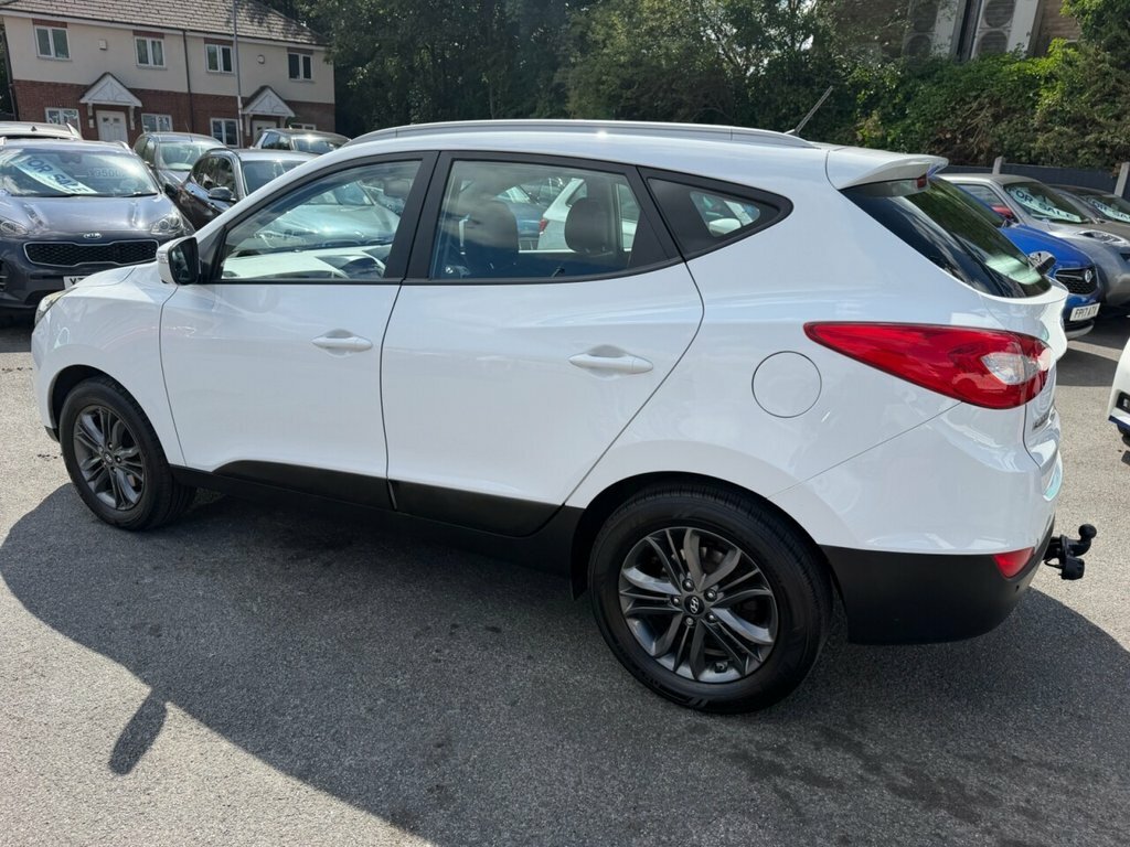 Hyundai Ix35 1.7 Crdi Se 2Wd White #24