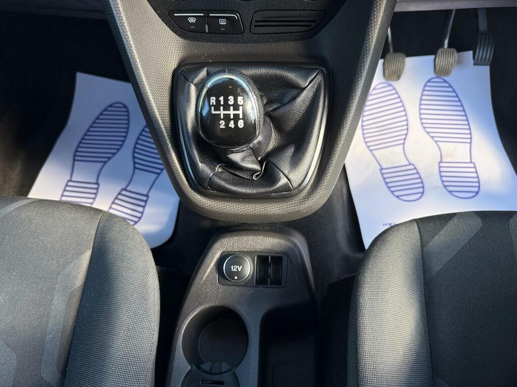 Ford Tourneo Connect Tdci Zetec Mpv Grey #27