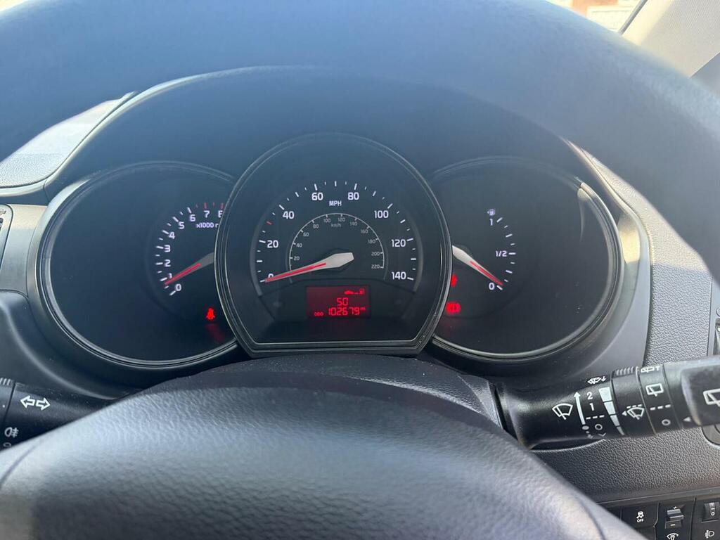 Kia RIO Kia Rio 1.2 2 Hatchback White #22