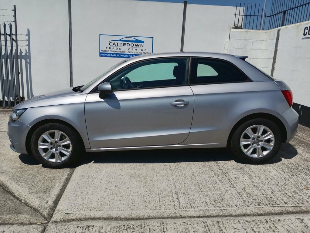 Audi A1 1.6L Se FE14GGU Silver #2